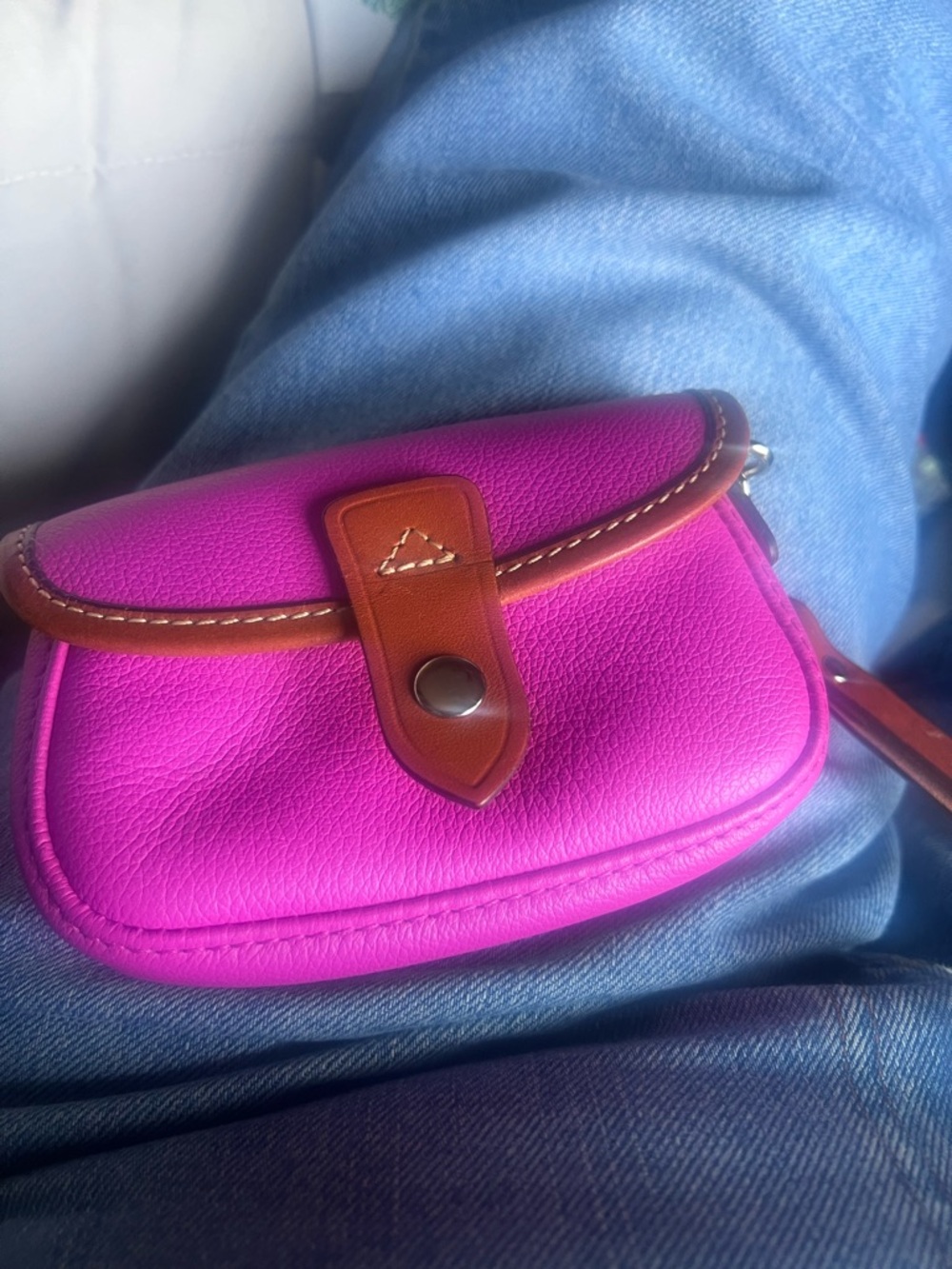 MAKE AN OFFER - ONCOUR Greenwich DOONEY BOURKE Pink ELBA Mini Bag Wristlet